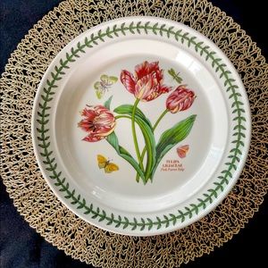Botanic Garden
by PORTMEIRION Dinner Plate Pink Parrot Tulip